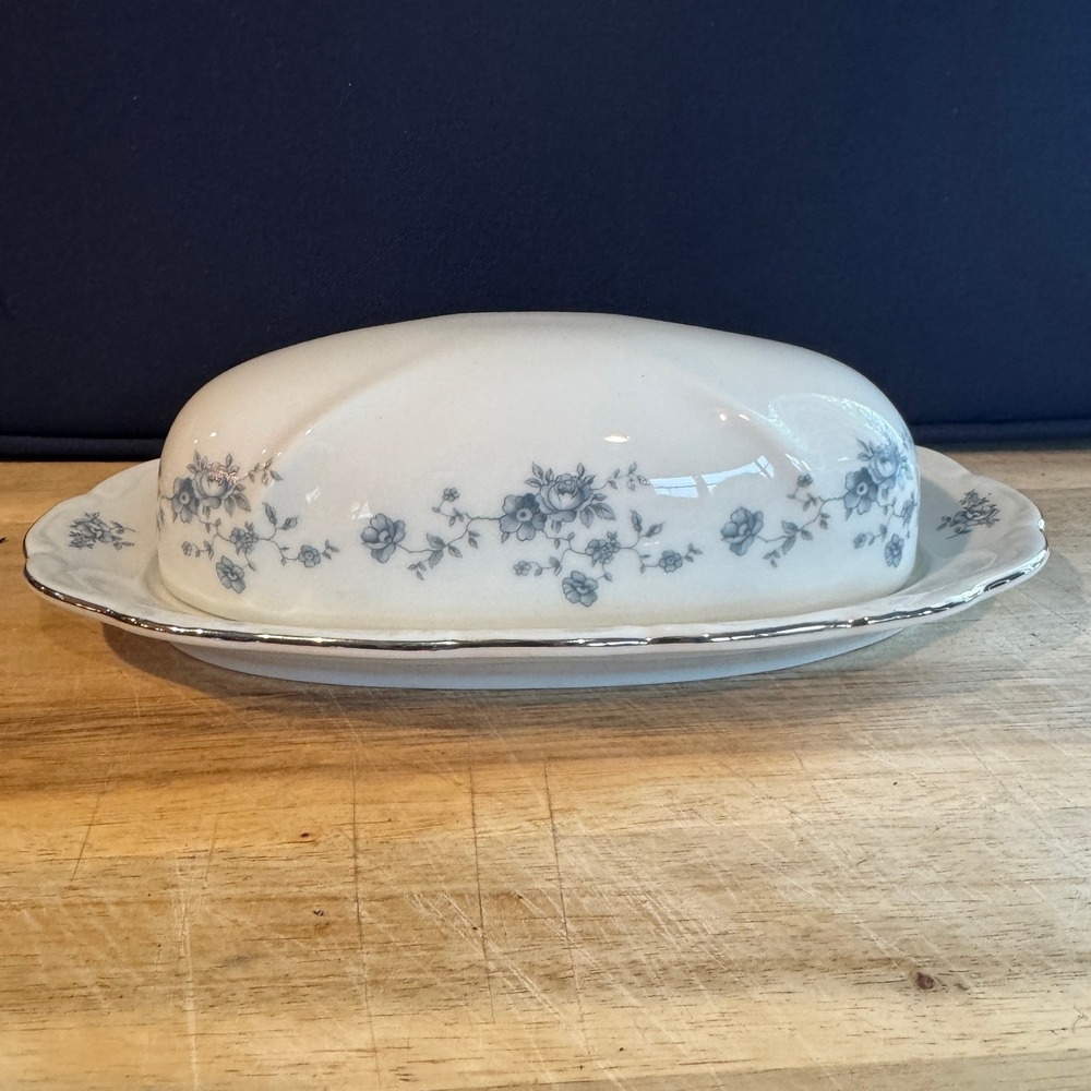 Bavaria JOHANN HAVILAND blue garland covered butter dish traditions Fine China